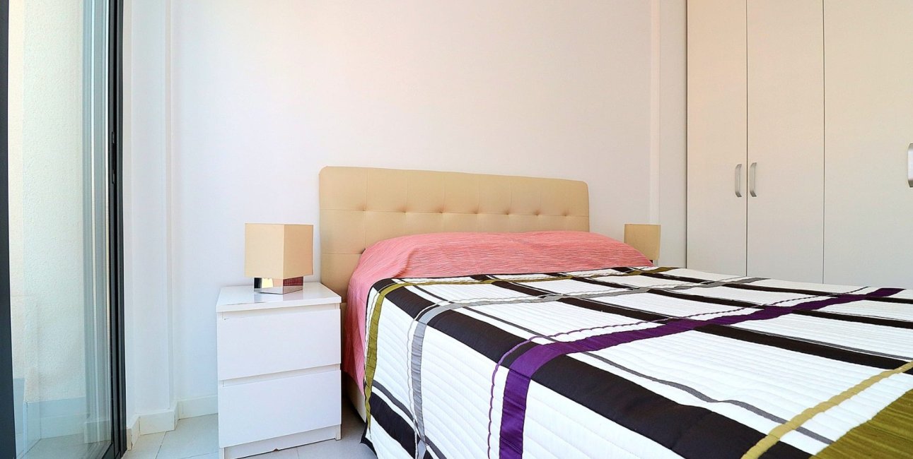 Resale - Apartment / flat -
Orihuela Costa - Campoamor