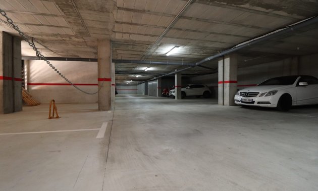 Resale - Apartment / flat -
Orihuela Costa - Campoamor