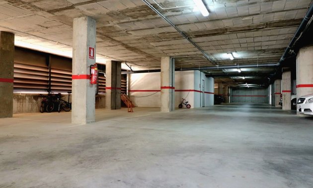 Resale - Apartment / flat -
Orihuela Costa - Campoamor