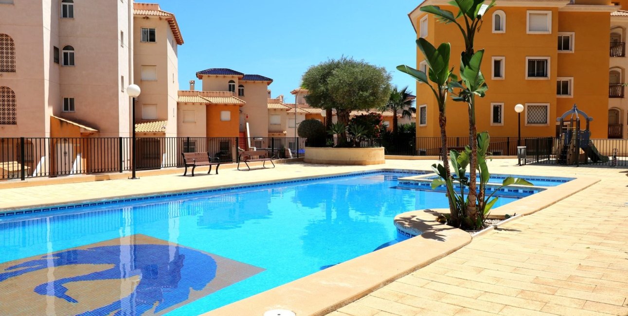 Resale - Apartment / flat -
Orihuela Costa - Campoamor