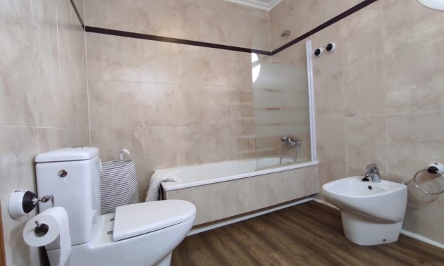 Reventa - Apartamento / piso -
Pilar de la Horadada - Mil Palmeras