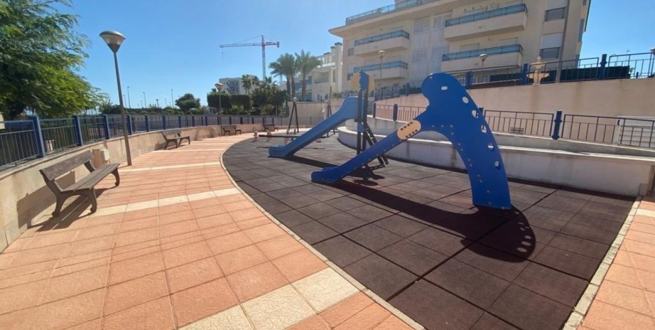 Reventa - Apartamento / piso -
Pilar de la Horadada - Mil Palmeras