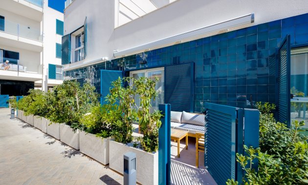 Reventa - Apartamento / piso -
Orihuela Costa - Playa Flamenca