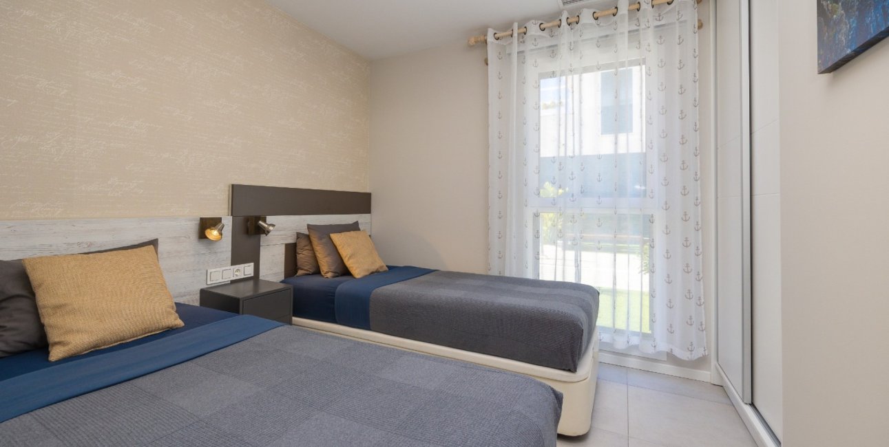 Reventa - Apartamento / piso -
Orihuela Costa - Playa Flamenca