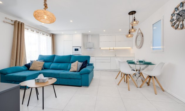 Reventa - Apartamento / piso -
Orihuela Costa - Playa Flamenca