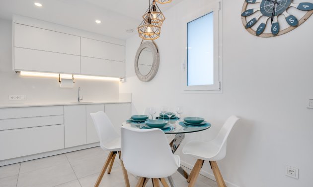 Reventa - Apartamento / piso -
Orihuela Costa - Playa Flamenca