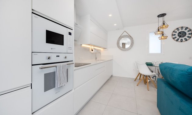 Reventa - Apartamento / piso -
Orihuela Costa - Playa Flamenca