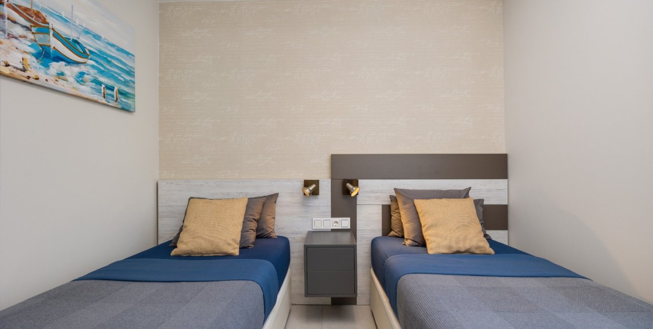 Reventa - Apartamento / piso -
Orihuela Costa - Playa Flamenca