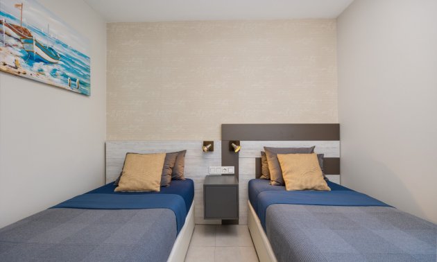 Reventa - Apartamento / piso -
Orihuela Costa - Playa Flamenca