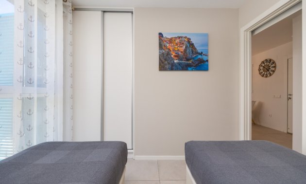 Reventa - Apartamento / piso -
Orihuela Costa - Playa Flamenca