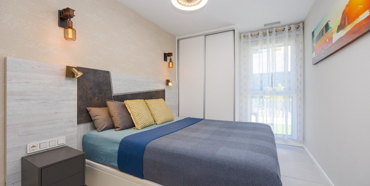 Reventa - Apartamento / piso -
Orihuela Costa - Playa Flamenca