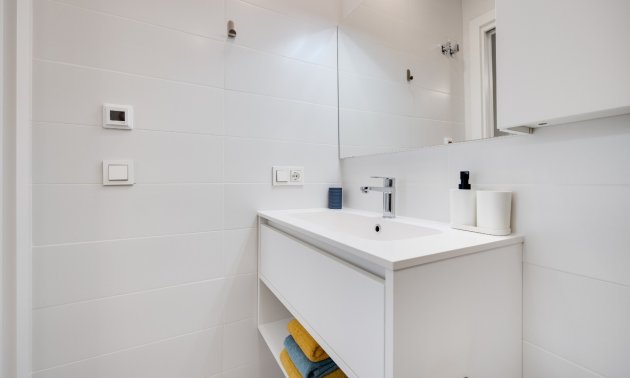 Reventa - Apartamento / piso -
Orihuela Costa - Playa Flamenca