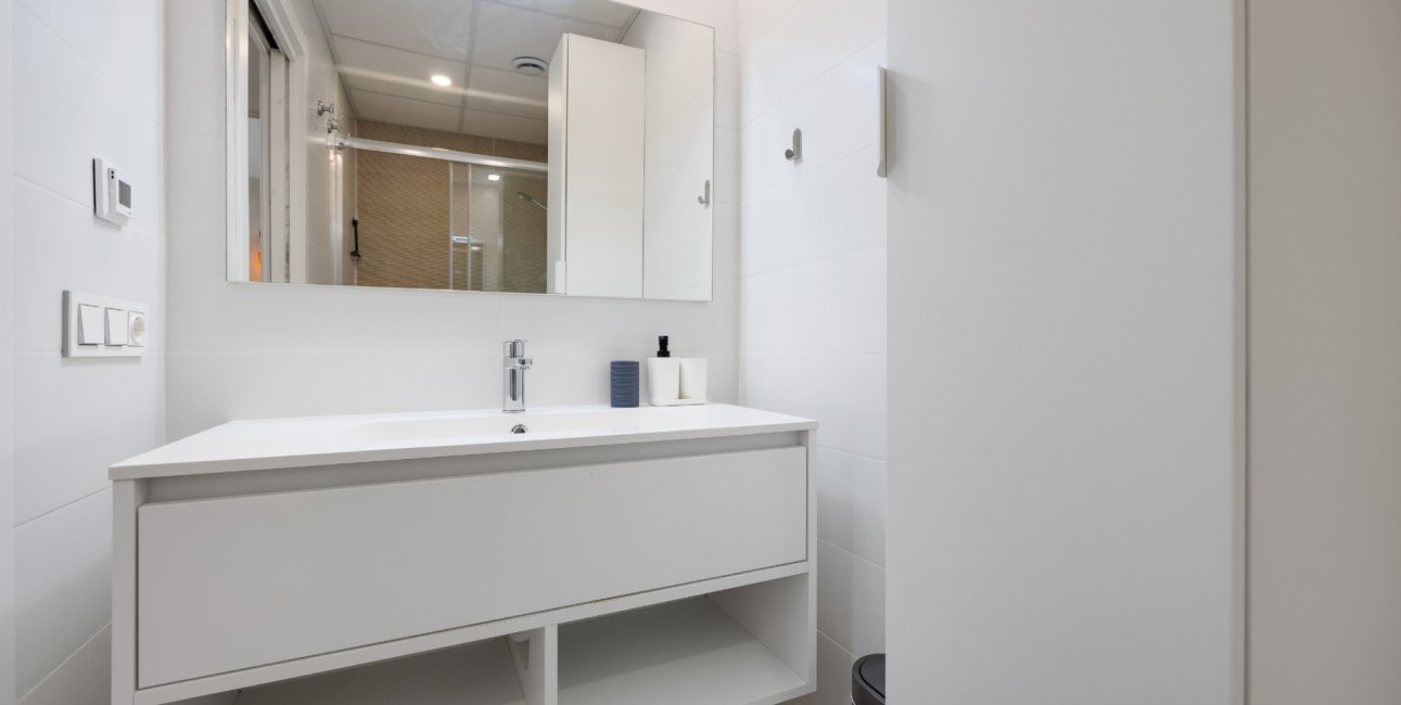 Reventa - Apartamento / piso -
Orihuela Costa - Playa Flamenca