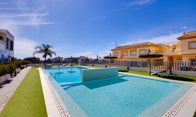 Reventa - Apartamento / piso -
Orihuela Costa - Playa Flamenca