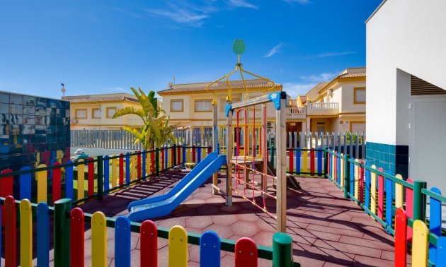 Reventa - Apartamento / piso -
Orihuela Costa - Playa Flamenca