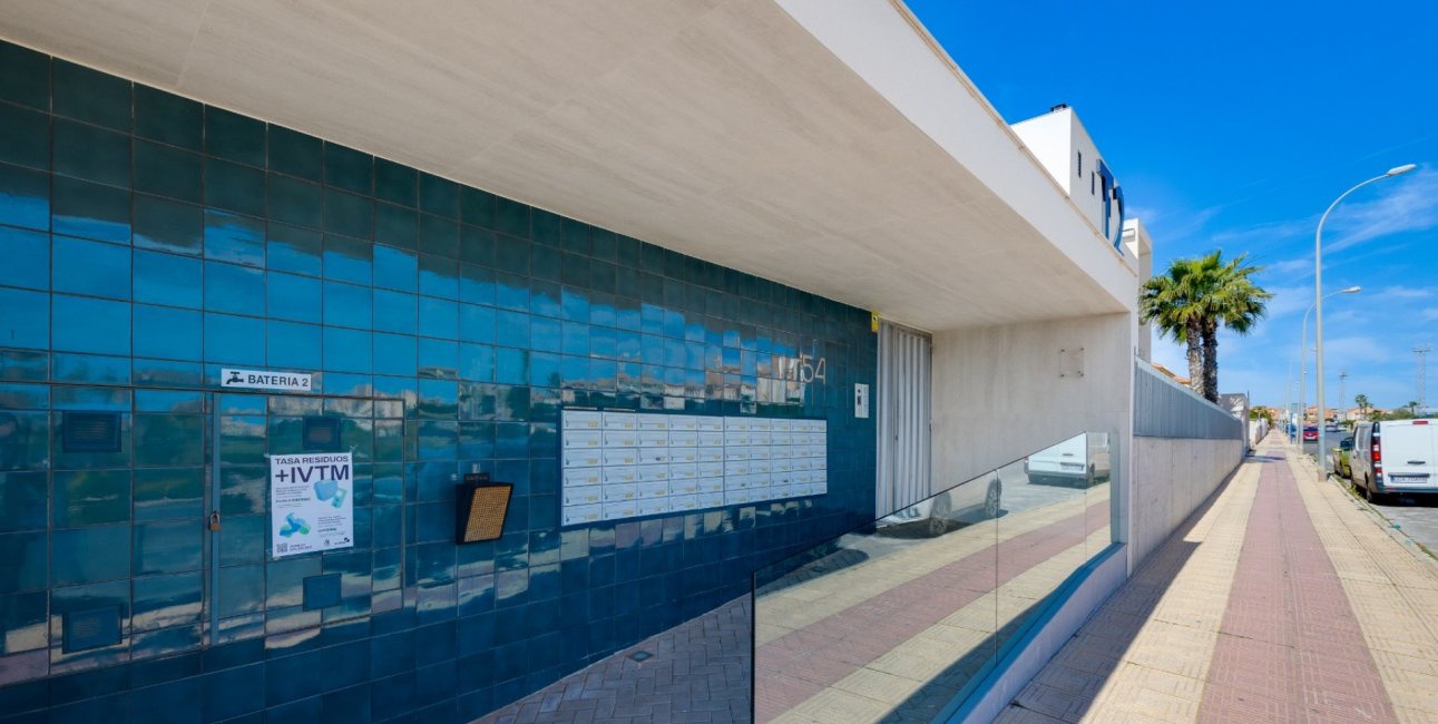 Reventa - Apartamento / piso -
Orihuela Costa - Playa Flamenca