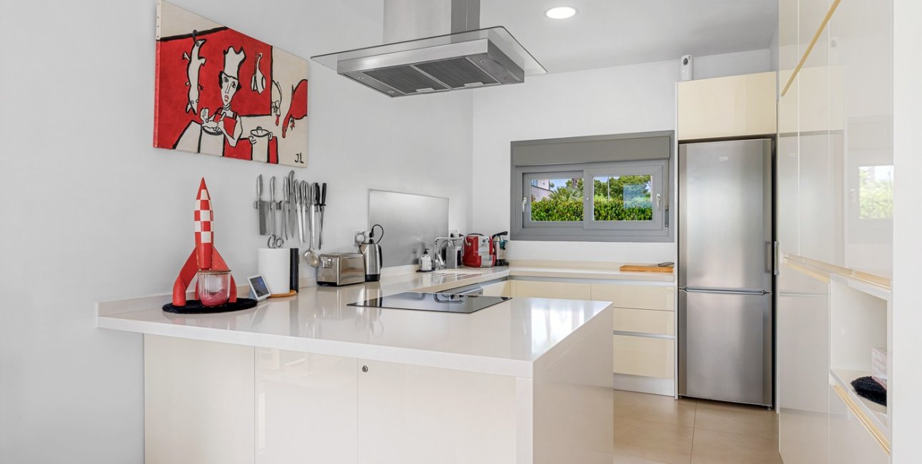 Resale - Villa -
Orihuela Costa - Vistabella