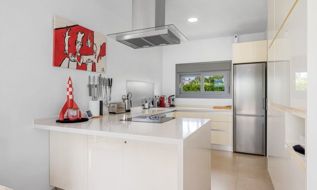 Resale - Villa -
Orihuela Costa - Vistabella