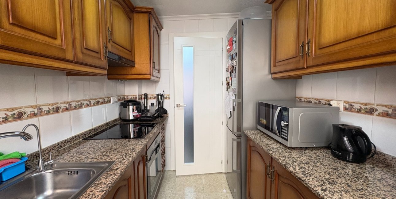 Resale - Apartment / flat -
Torrevieja - Centro