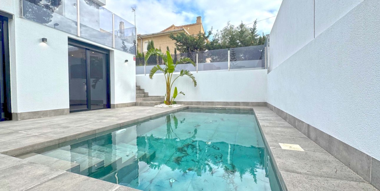 Resale - Villa -
Torrevieja - Los Balcones - Los Altos del Edén