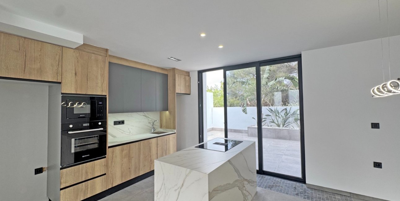 Resale - Villa -
Torrevieja - Los Balcones - Los Altos del Edén