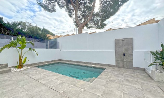 Resale - Villa -
Torrevieja - Los Balcones - Los Altos del Edén