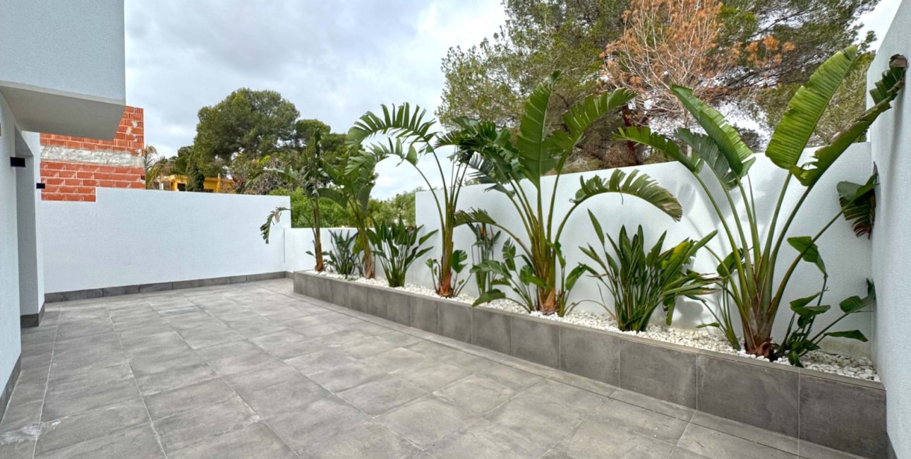 Resale - Villa -
Torrevieja - Los Balcones - Los Altos del Edén