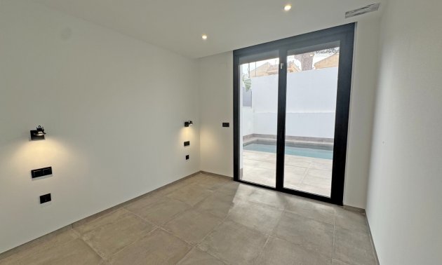 Resale - Villa -
Torrevieja - Los Balcones - Los Altos del Edén