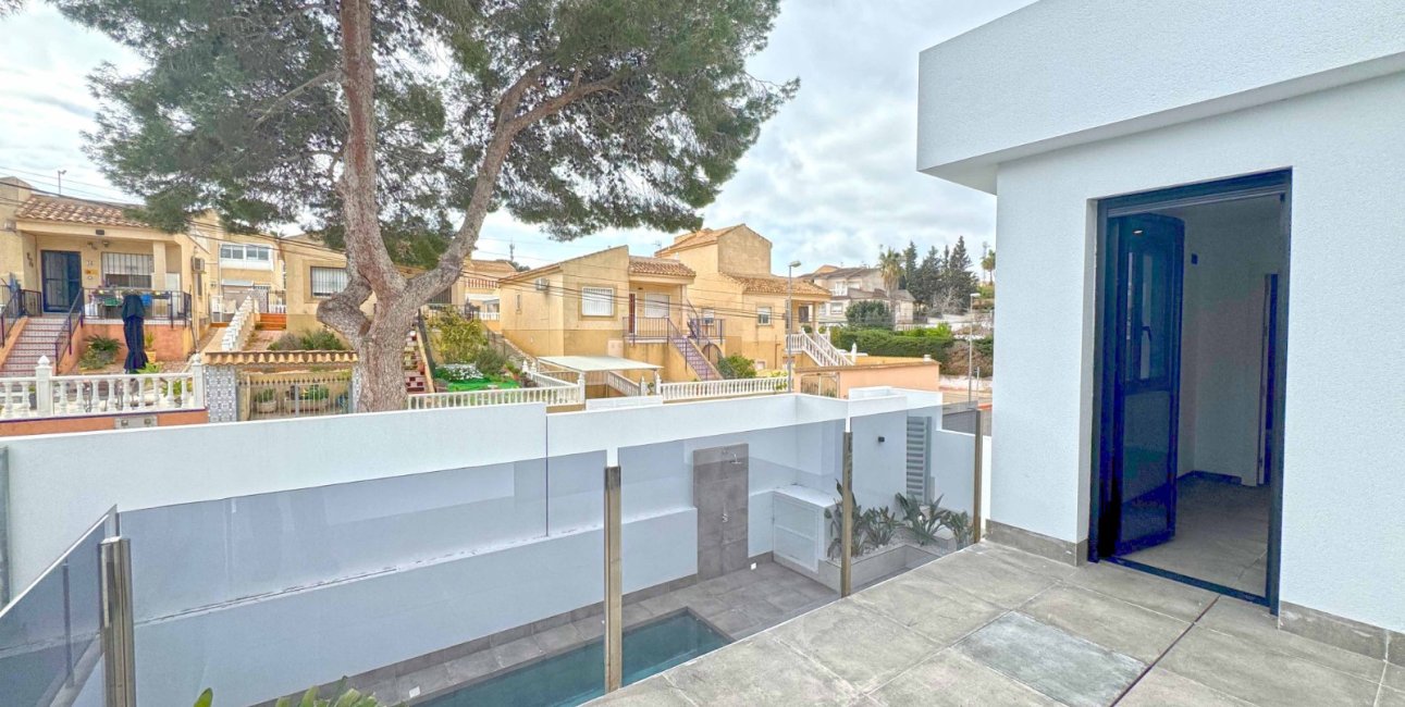 Resale - Villa -
Torrevieja - Los Balcones - Los Altos del Edén