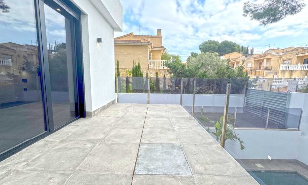 Resale - Villa -
Torrevieja - Los Balcones - Los Altos del Edén
