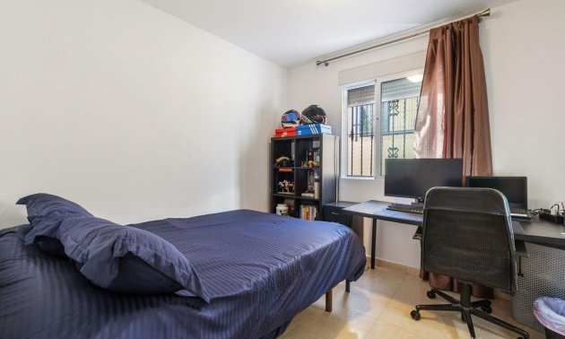 Resale - Villa -
Orihuela Costa - Villamartín