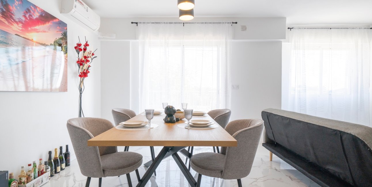 Rynek wtórny - Mieszkanie  -
Orihuela Costa - Punta Prima