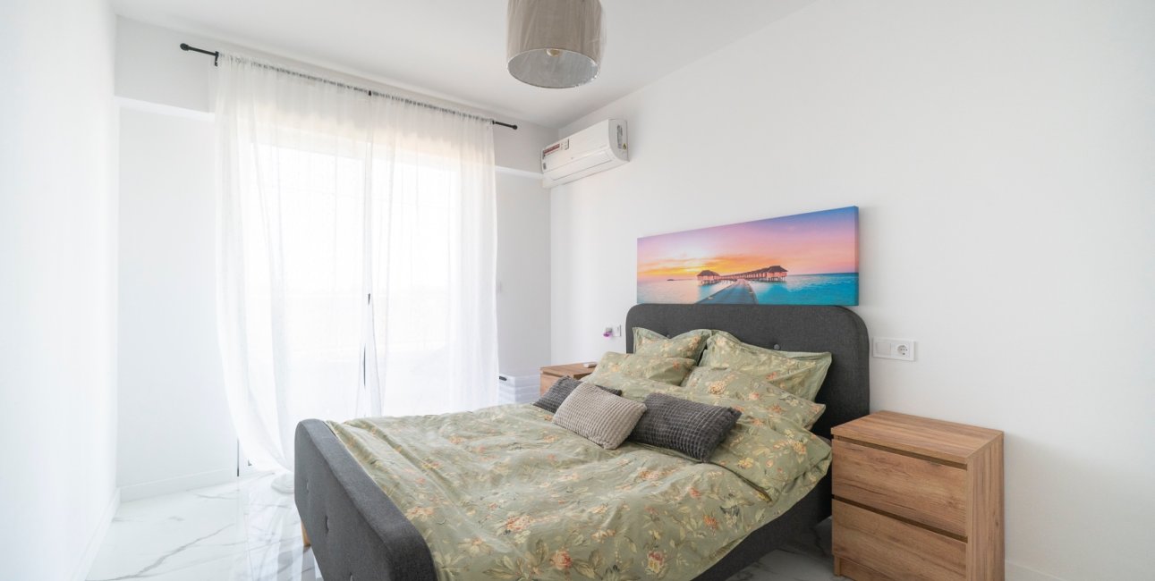 Rynek wtórny - Mieszkanie  -
Orihuela Costa - Punta Prima