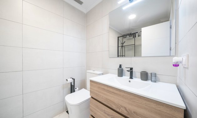 Rynek wtórny - Mieszkanie  -
Orihuela Costa - Punta Prima