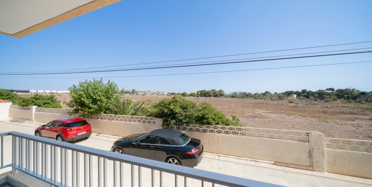 Rynek wtórny - Mieszkanie  -
Orihuela Costa - Punta Prima