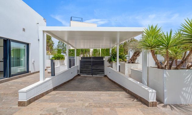 Rynek wtórny - Willa -
Orihuela Costa - Villamartín