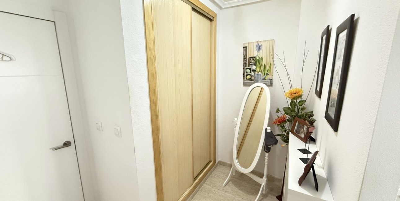 Reventa - Apartamento / piso -
Orihuela Costa - La Zenia