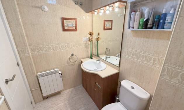 Reventa - Apartamento / piso -
Orihuela Costa - La Zenia