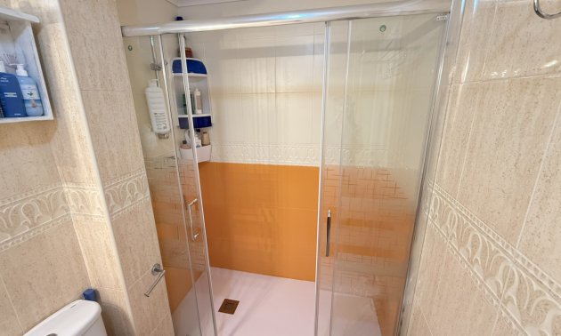 Reventa - Apartamento / piso -
Orihuela Costa - La Zenia