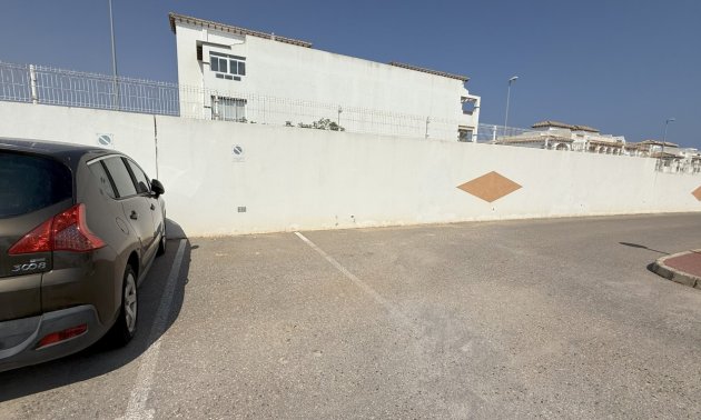 Reventa - Apartamento / piso -
Orihuela Costa - La Zenia