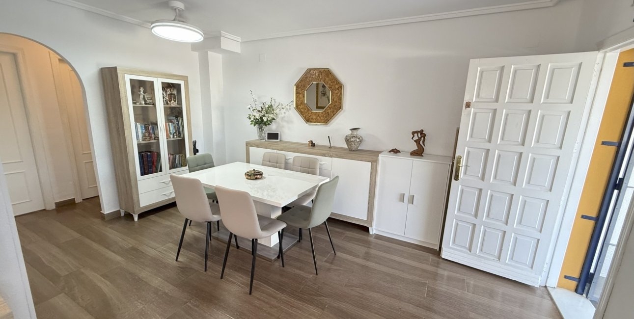 Resale - Townhouse -
Orihuela Costa - La Zenia