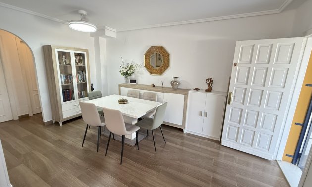 Resale - Townhouse -
Orihuela Costa - La Zenia