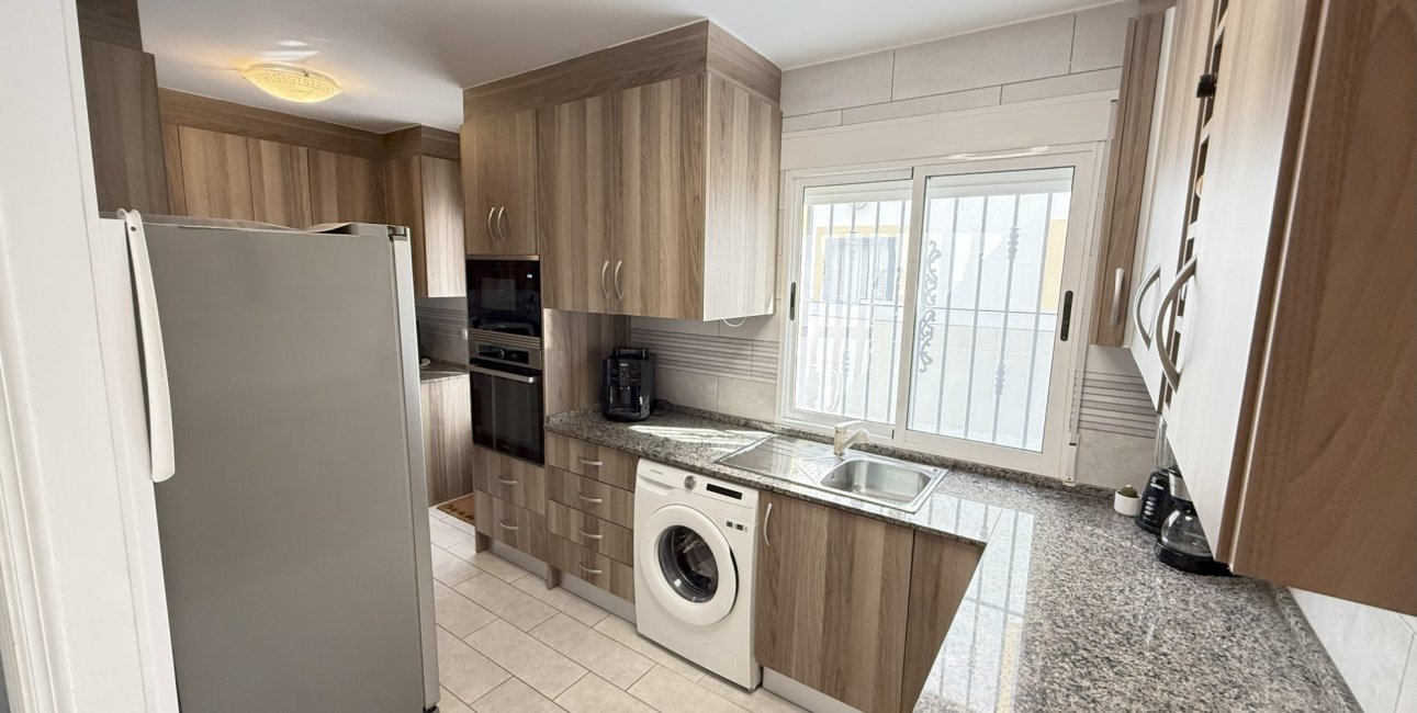 Resale - Townhouse -
Orihuela Costa - La Zenia