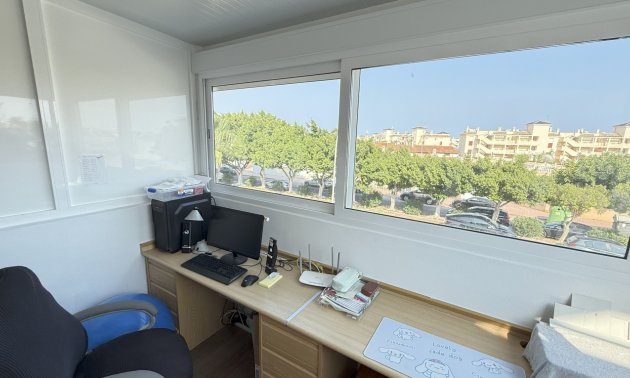 Resale - Townhouse -
Orihuela Costa - La Zenia