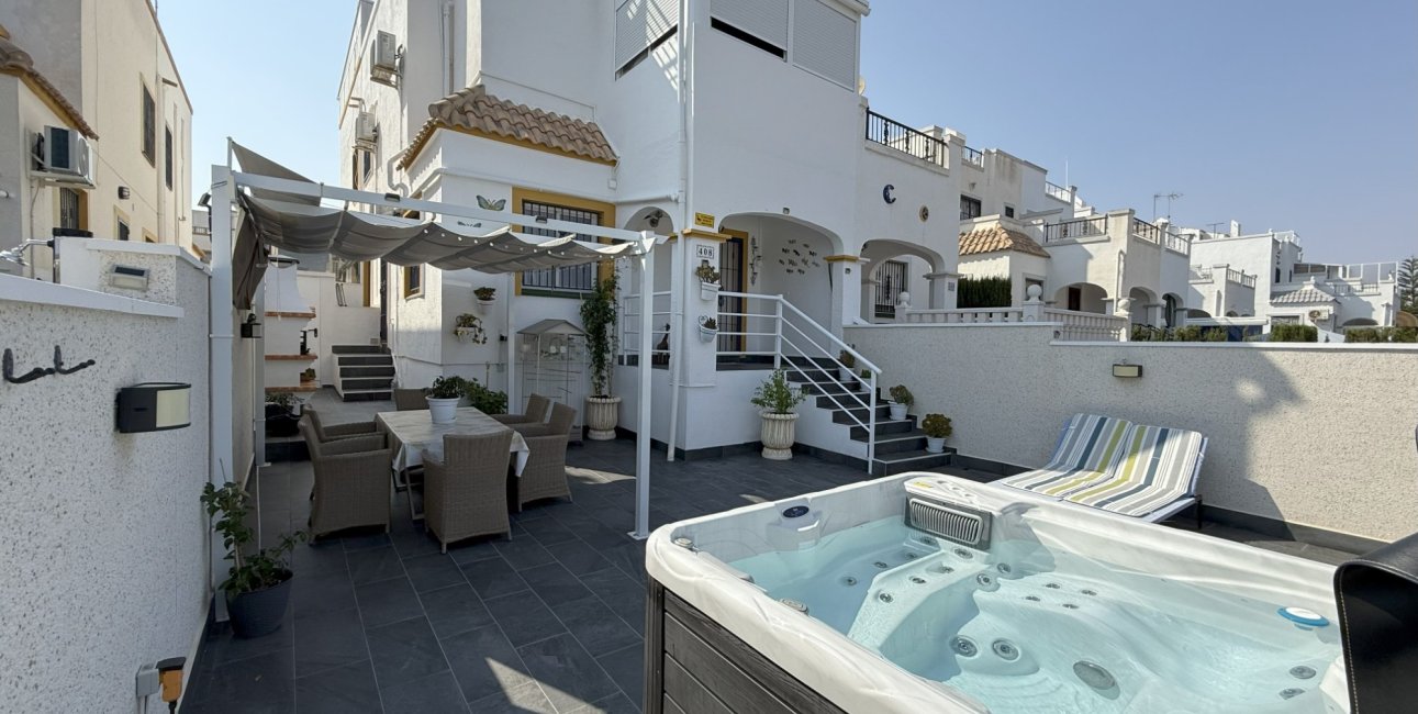 Resale - Townhouse -
Orihuela Costa - La Zenia