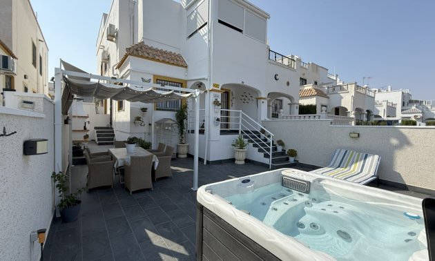 Resale - Townhouse -
Orihuela Costa - La Zenia