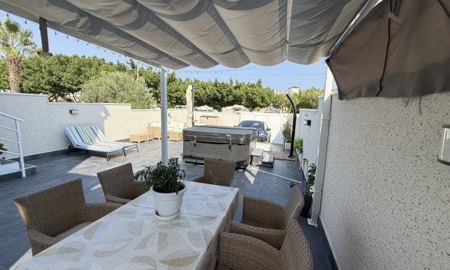 Resale - Townhouse -
Orihuela Costa - La Zenia