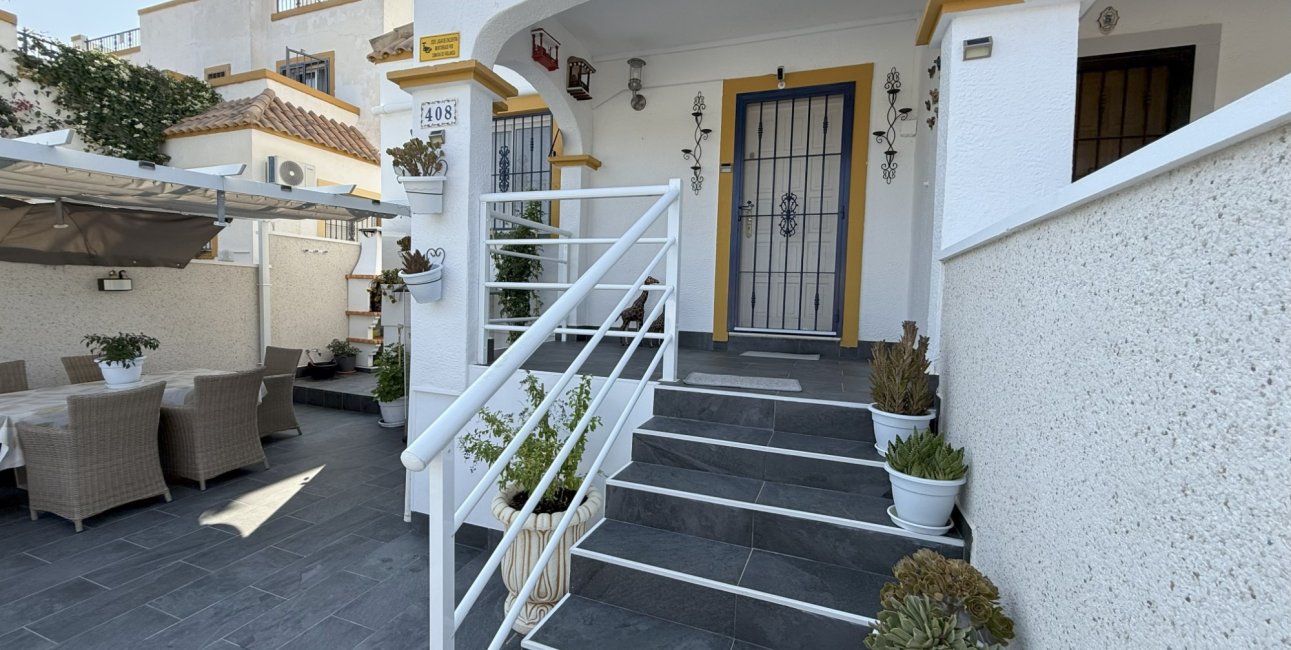 Resale - Townhouse -
Orihuela Costa - La Zenia