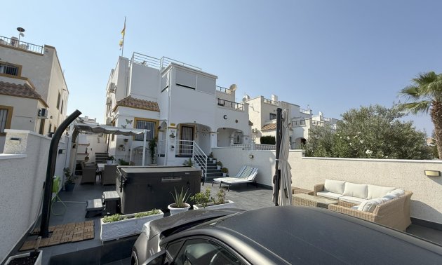 Resale - Townhouse -
Orihuela Costa - La Zenia