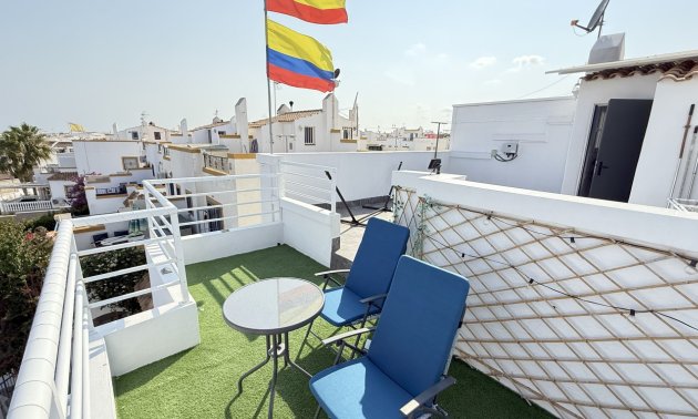 Resale - Townhouse -
Orihuela Costa - La Zenia